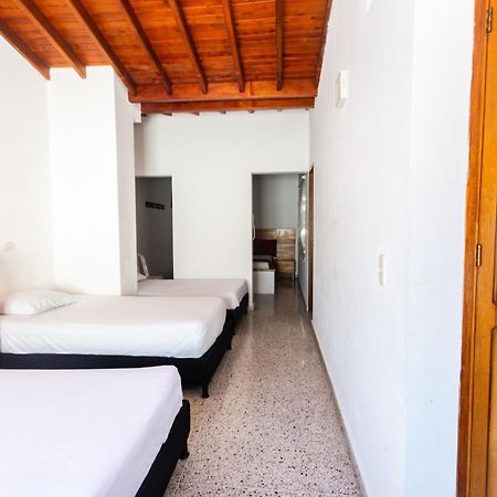 Hotel Bicentenario Рионегро Экстерьер фото