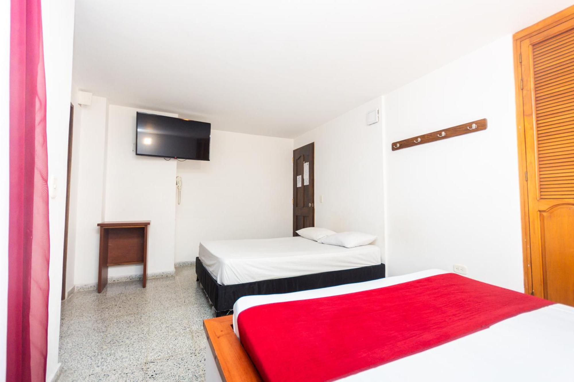 Hotel Bicentenario Рионегро Экстерьер фото