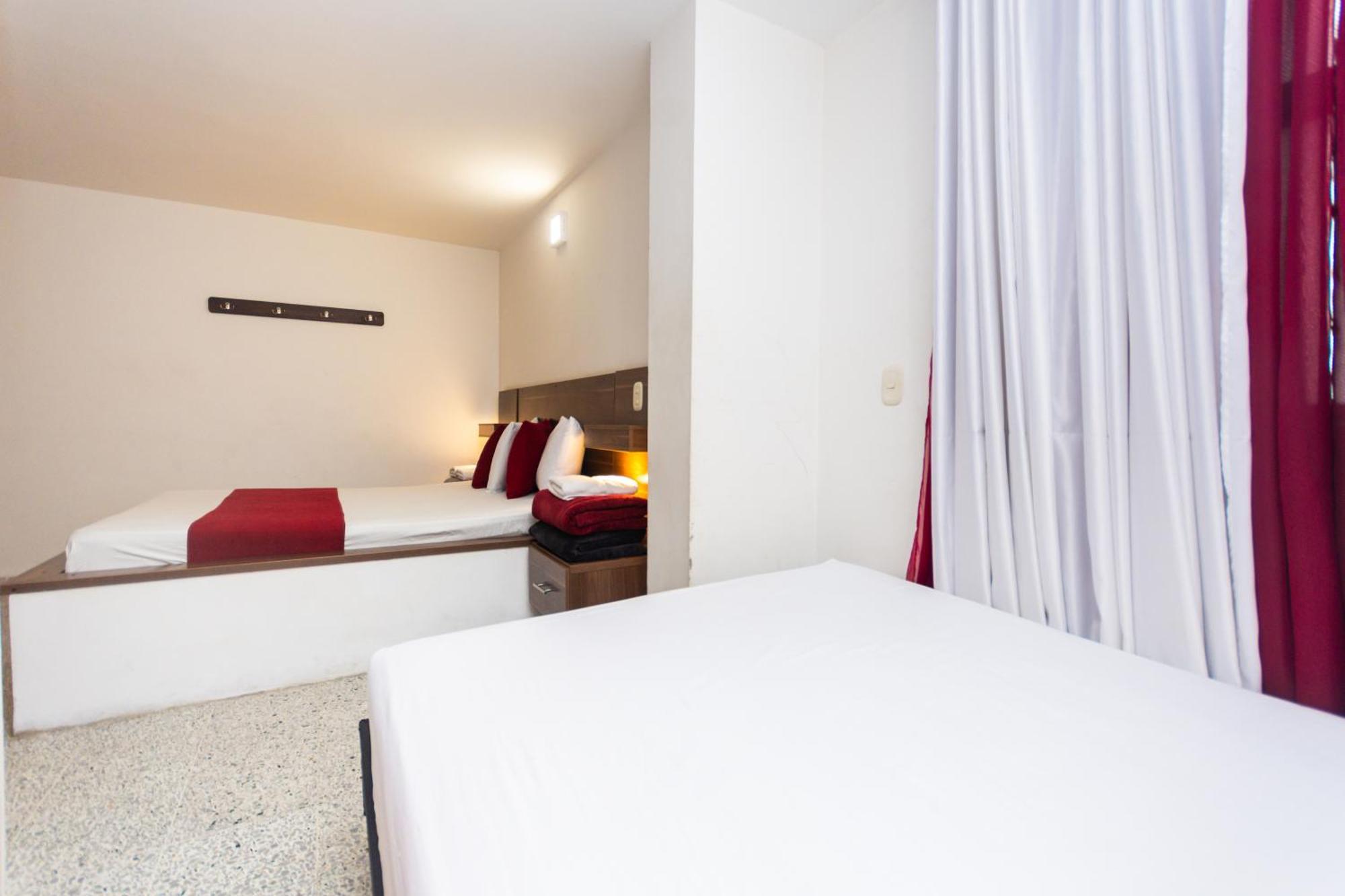 Hotel Bicentenario Рионегро Экстерьер фото