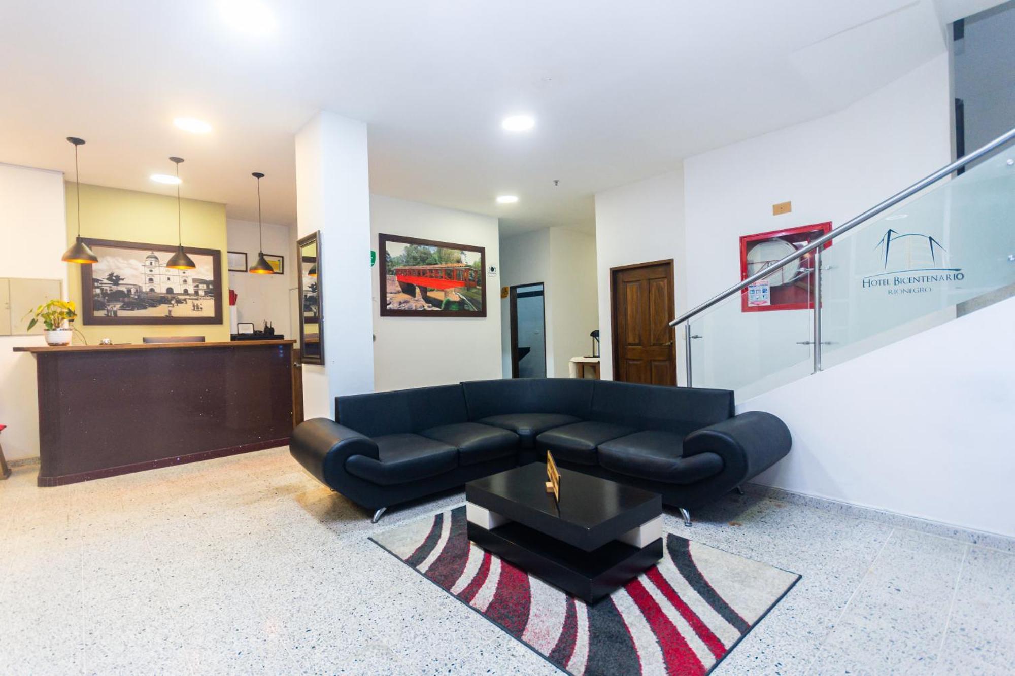 Hotel Bicentenario Рионегро Экстерьер фото